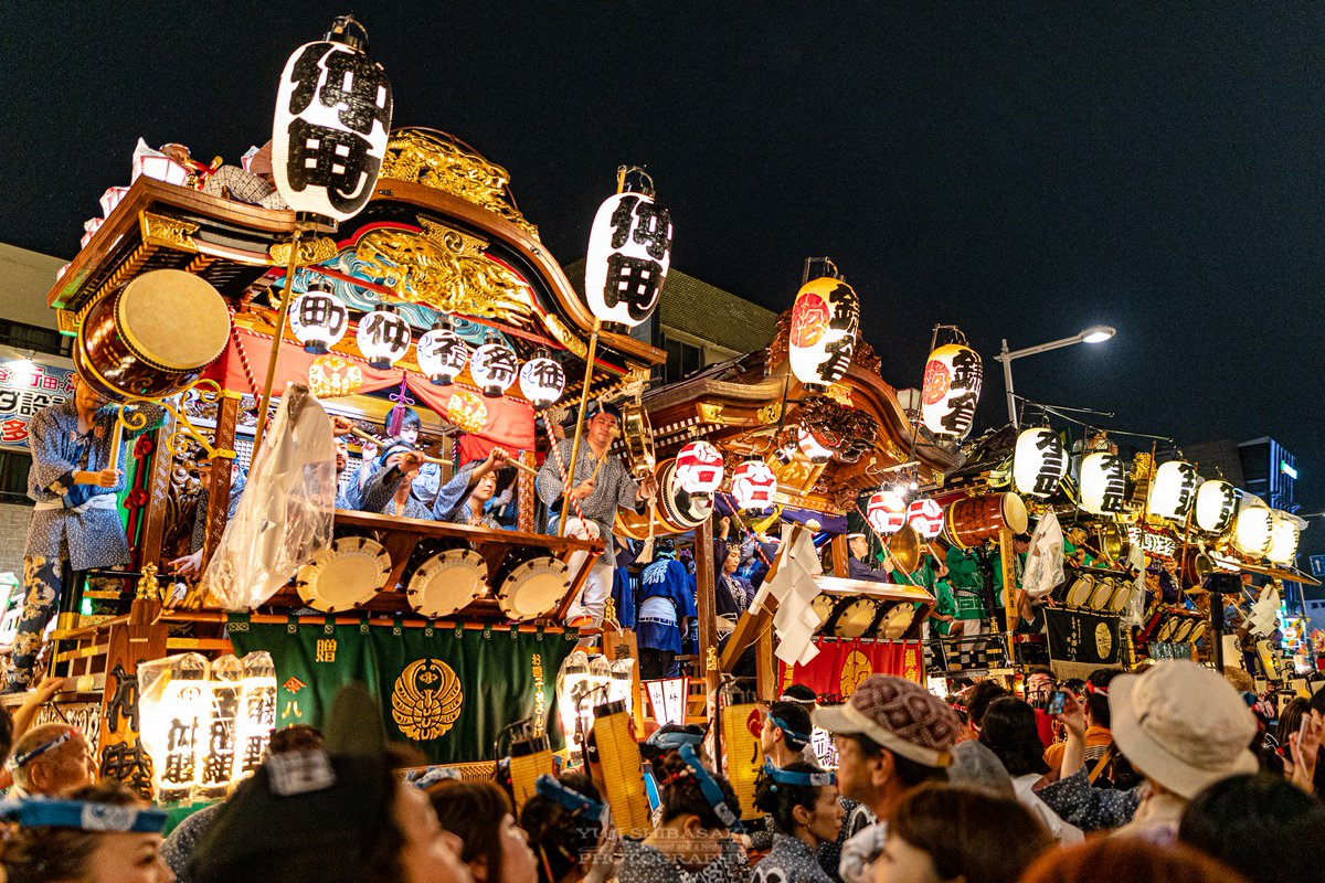 Yuji Shibasaki Photo على تويتر 熊谷うちわ祭 埼玉県熊谷市が最も熱くなるうちわ祭 たくさんの山車が熊谷の街を縦横無尽に突き進む 最後は全ての山車が扇形に勢揃い 熊谷の熱い夏が始まった 4枚目は山車が全部入りきらなかった為 パノラマ合成しています