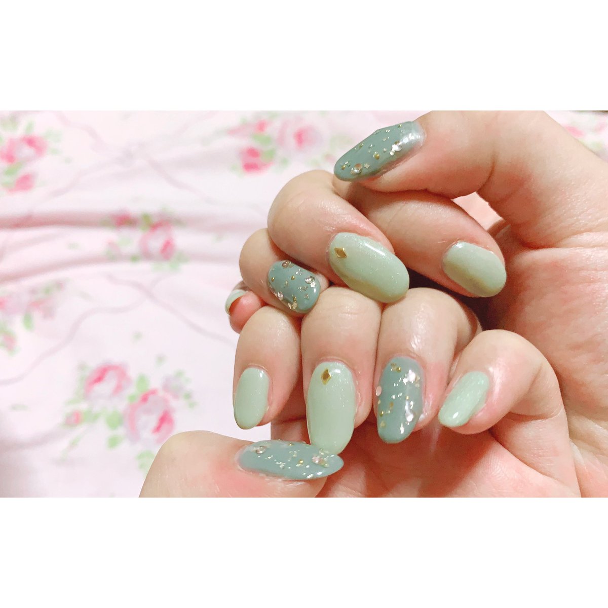 Chihiro 今回のネイル超可愛い くすみカラー くすみネイル ネイル Nail Newnail くすみグリーンネイル くすみグリーン T Co Q2r3zpeyvt Twitter