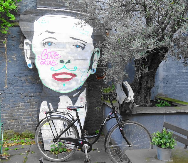 roubaix's tweet photo. #MondayMotivation "#Roubaix future capitale du #streetart des #HautsDeFrance ?" Merci @latribudechacha pour ce bel article 💪 https://t.co/OJqQ9dgCYQ https://t.co/wKvPoMGBcz
