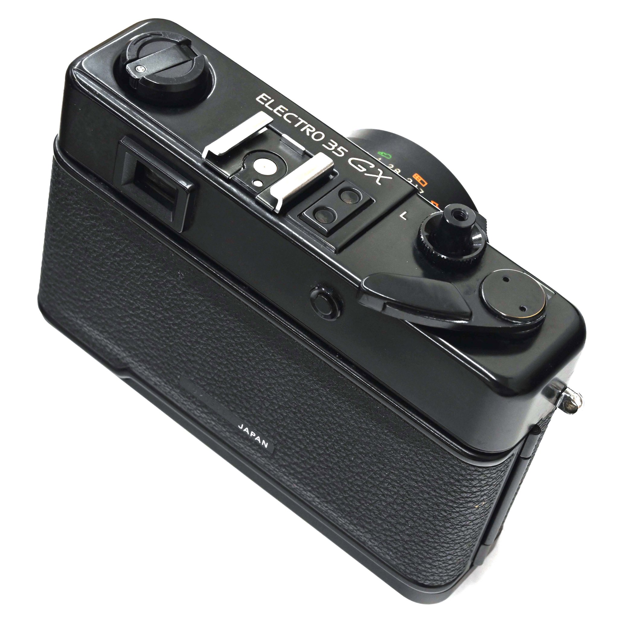 チャンプカメラ V Twitter Yashica Electro35 Gx 3 000 By 港北ニュータウン 店 先日のccnに続き エレクトロ35gxが入荷しました ヤシノン40ミリf1 7の 魅せる 写りは必見です Nr52アダプター付 オーバー アンダー警告 ランプ点かずの難有品 撮影テスト