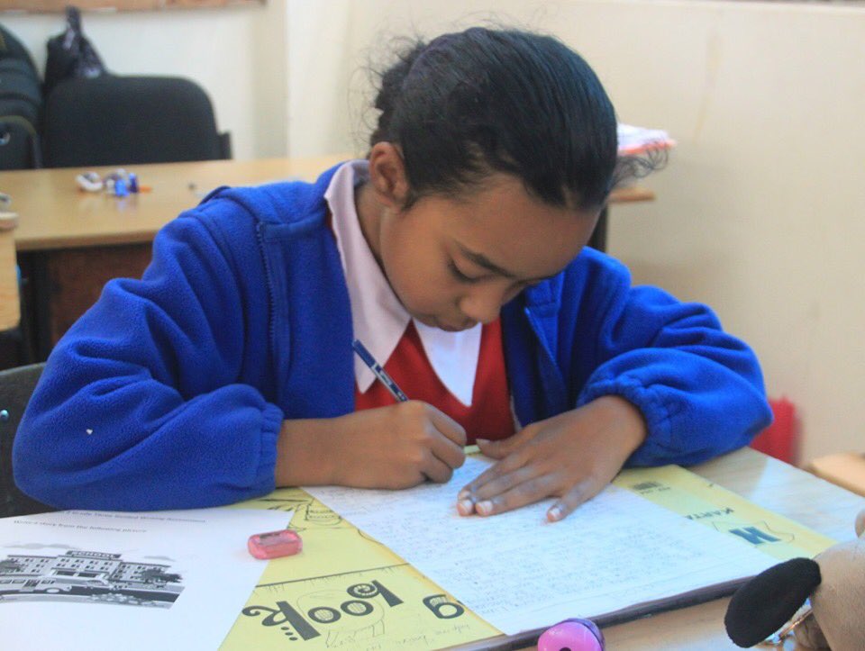 Makini_Schools's tweet photo. We wish our learners the best as they go on with their end of term two exams. You have exhibited great academic progress, success to you champions!!📋📝🖌#makinischool #scholépromise #ourpromise #amazingacademicprogress #readyforwork #confidence #champions #endofterm2 #teammakini https://t.co/AwNaFSQnmT