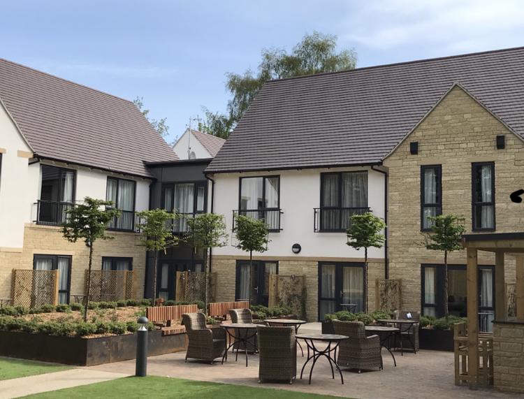 clickcaststone's tweet image. We're pleased to see the completed project at Astall House, Witney, where we worked with @TaylorMaxwellCo to specify our Gemini #rooftiles in Brown, paired with #Shearstone Cotswold Village #wallingstone to this care home. Well done to everyone involved! #attheheartofbuilding