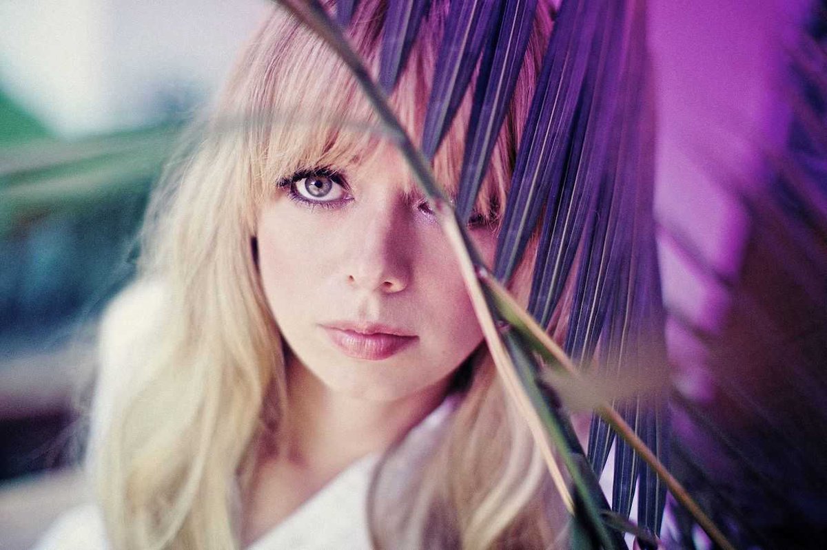 RadiorockTO's tweet photo. https://t.co/eDbna7Adoz
#everydaypodcast with: Franco Battiato, Robert Forster, Date At Midnight, Canarie, Ducktails @mattmondanile, @WildNothing, @PLACEBOWORLD, @chromatics, Girl Friday, @thesonicyouth, Rosalie Cunningham, Legendary Shak Shakers, @thestraycats, Bruno Martino https://t.co/aaHCnI92VR