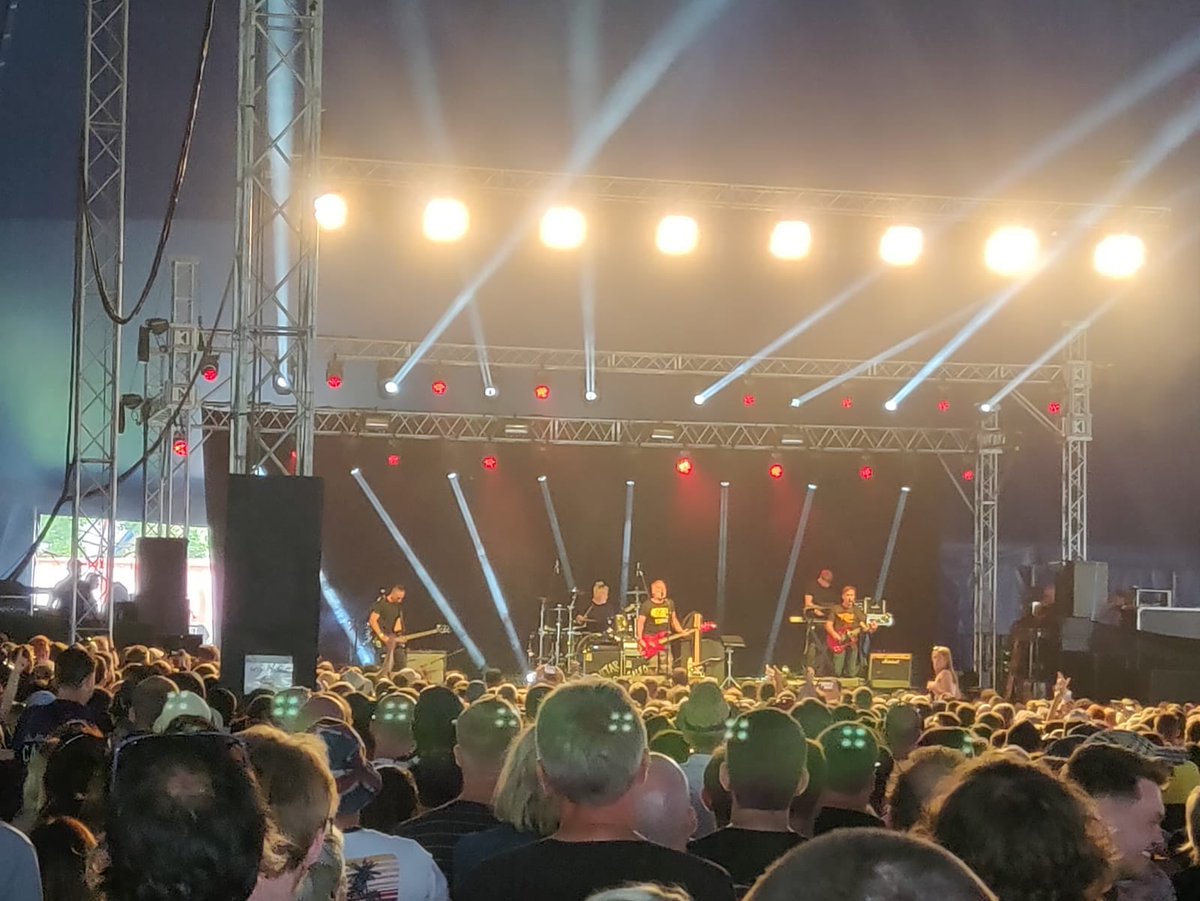 Littletinker25's tweet photo. Highlights of @tramlines day 3:
@Sleepertweeting 
@peterhook 
@nilerodgers 
Love, love will tear us apart again https://t.co/fIv69djy7g