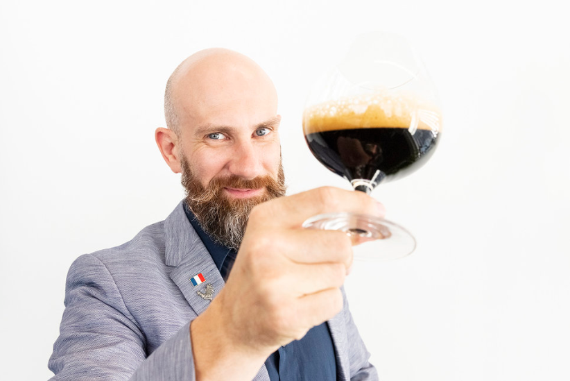 gustavebrasseur's tweet photo. #Bières: l'homme qui écoutait parler la mousse https://t.co/GbD4nG3Si3 via @Lematinch #bierologue #dégustation #biereartisanale #CraftBeer https://t.co/k2CANGz7rB