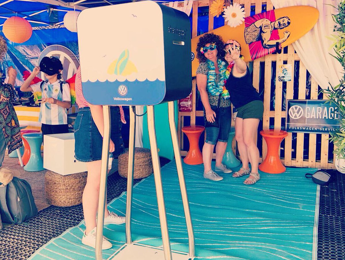 ComeAndDofr's tweet photo. @Comeanddo accompagne @Volkswagen sur le @Brive_festival 2019
#Brive #stand #festival #festivalurbain #concert #musique #artiste #ambiance #retourdeplage #été #evenement #productionevenementielle #comeanddo https://t.co/lZSV4V2MlA