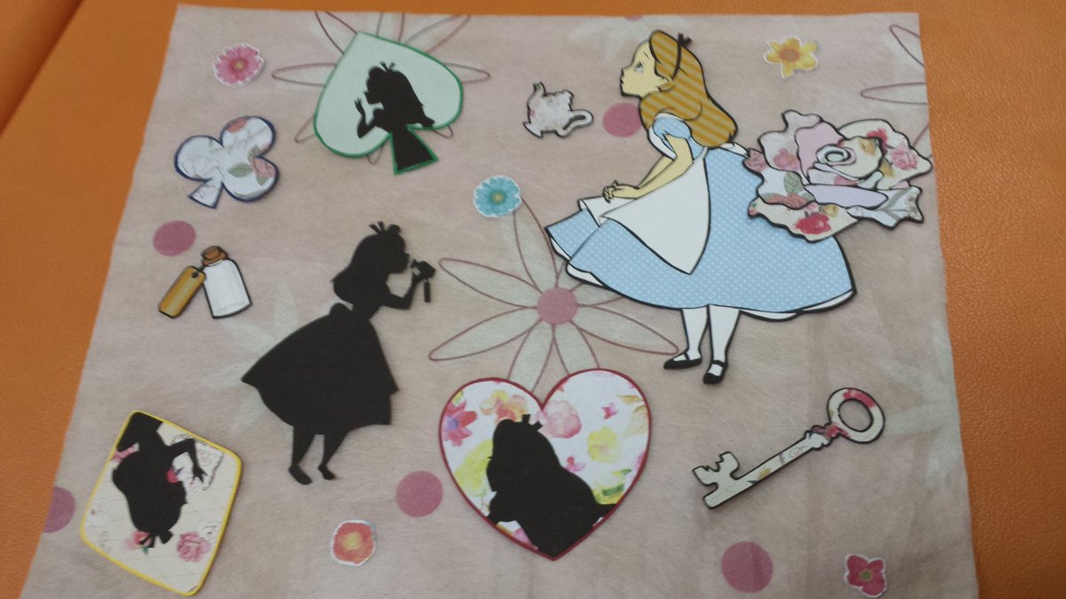 画用紙で 画用紙で