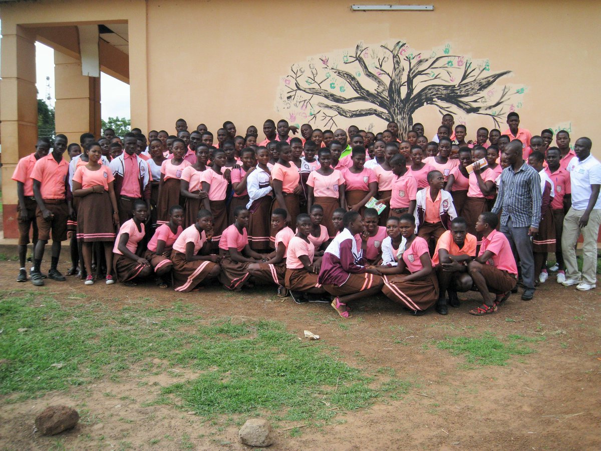 BasicNeedsGh's tweet photo. #GreatPush - School-based #MentalHealthClubs in Ghana receive support from @BasicNeedsUS to promote awareness of youth mental health in schools. @UKaid @CBMuk @mha_ghana @UnitedGMH @ChrisBasicNeeds @suebakerTTC @NIMHgov https://t.co/xB9df1keeD