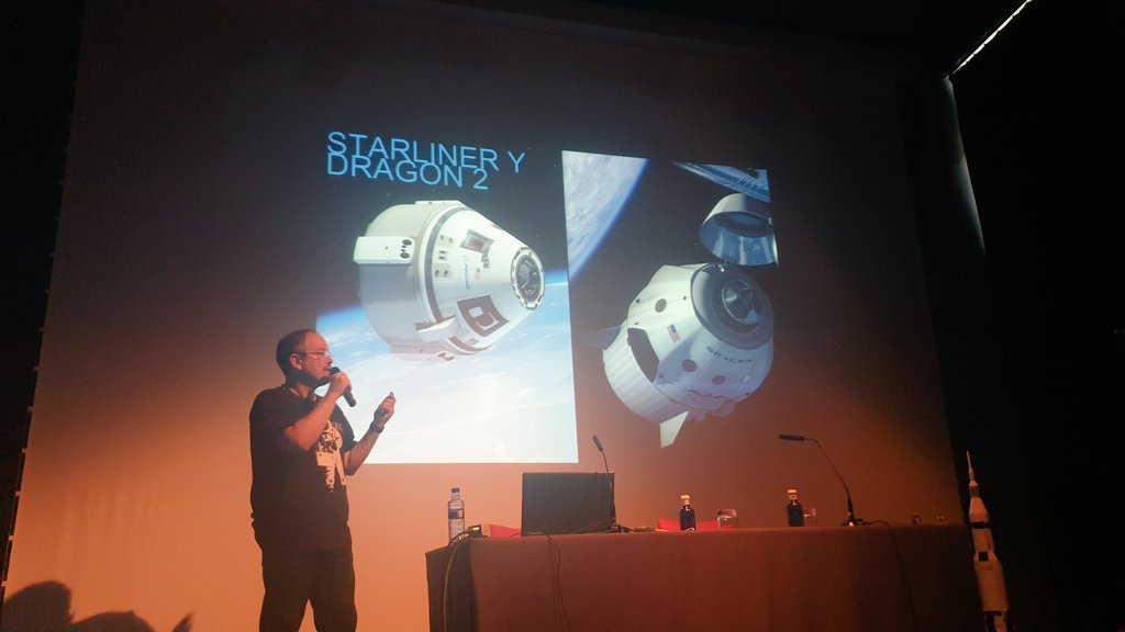 Un placer haber participado como ponente en @splashdownfest celebrando #Apollo50th y compartiendo cartel con gente tan crack como <a href="/Eurekablog/">Daniel Marín</a> <a href="/RaulTorresPLD/">Raúl Torres🇪🇸</a> <a href="/J_MartinezFrias/">Jesús Martínez Frías</a> <a href="/elena_psicologa/">Elena Montero Serrano</a> #Apollo11
#Apollo50 #WomenTechmakers #womenintech