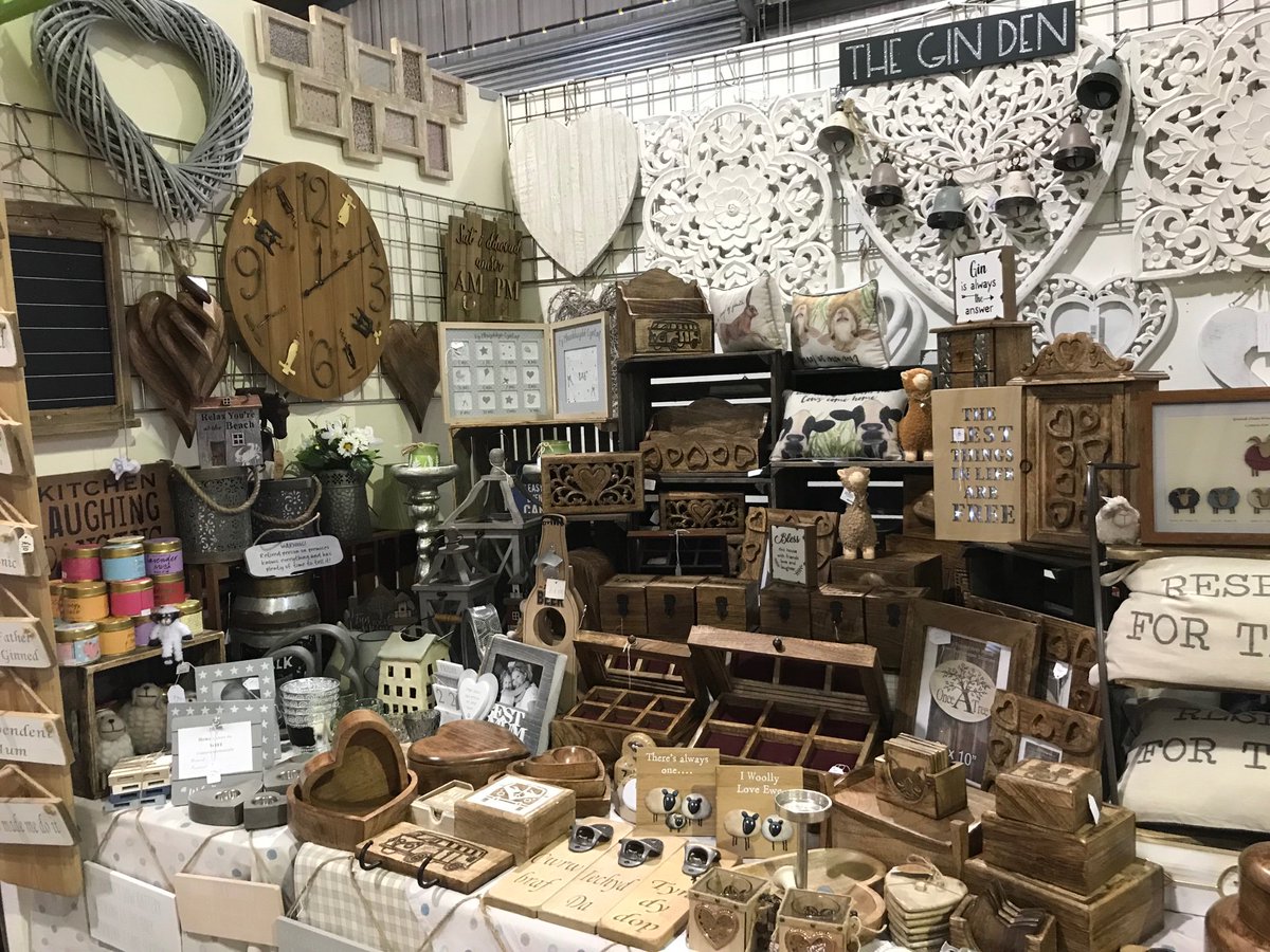 Shabby_Chicks's tweet image. All set up and ready to go in the 100th Royal Welsh Show