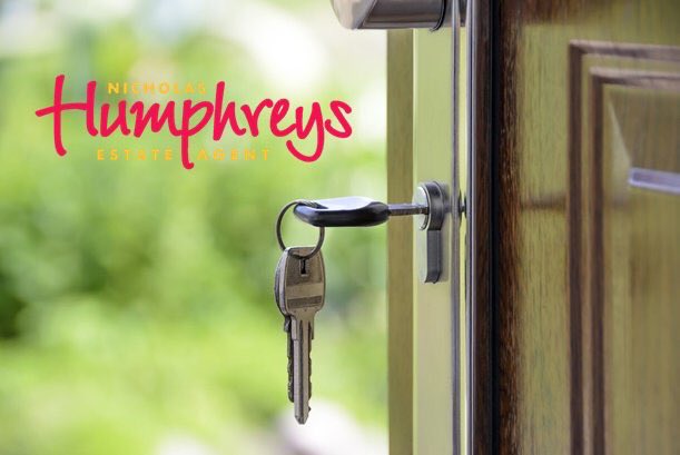njhCoventry's tweet photo. Take a look at our student homes today! Huge bedrooms, refurbished throughout, located in the student areas of Coventry🏡🔑🏙

We can help you find your perfect student home, contact us for more details ☎️📧                https://t.co/VwOhqn8Z8P https://t.co/73HiuHgT2i