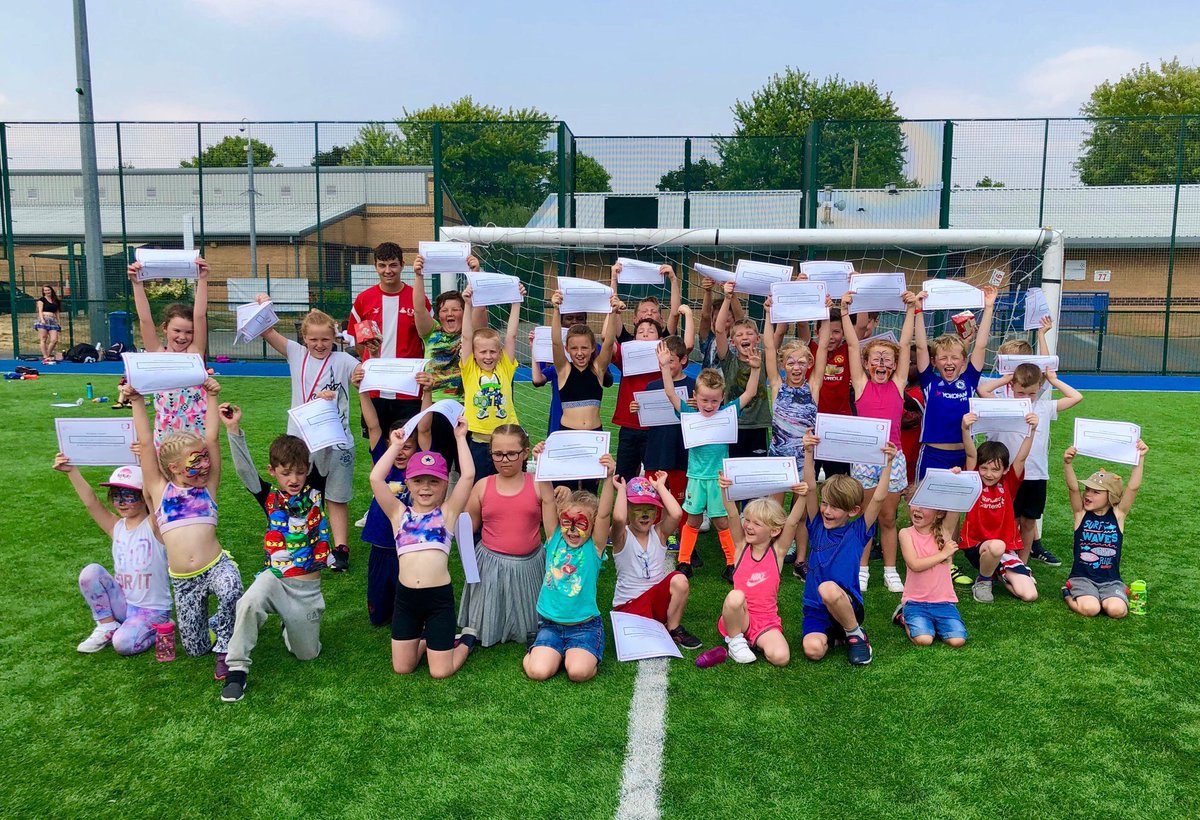 EXPECT_Youth_'s tweet photo. Kicking off Monday with happy memories from Expect Summer. Can't wait to do it all again this year 🤪 Spread the word to young people &amp; parents you know in #Doncaster @ClubDFoundation @DoncasterDCLT  @DNChamber @FlyingFutures #MondayMotivation #YourSummerYourWay https://t.co/VdIzPdn7IA