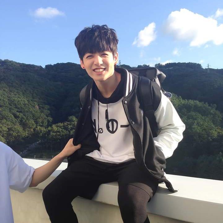 GAme_JAYx's tweet photo. แหนะๆ เเอบส่องผมอะเด้ โฮ้ะๆ
#infinityfactsaboutme https://t.co/hzw8f5qcLy