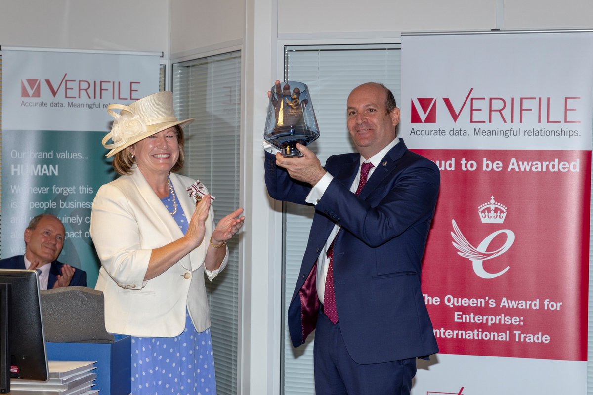 Verifile's tweet photo. Verifile has been formally presented with the Queen’s Award for Enterprise, by Her Majesty’s Lord-Lieutenant of Bedfordshire Helen Nellis.

Read more: https://t.co/2OGObTiMor

#verifile #queensawards #exportsales #internationaltrade https://t.co/igwP0G2mCe