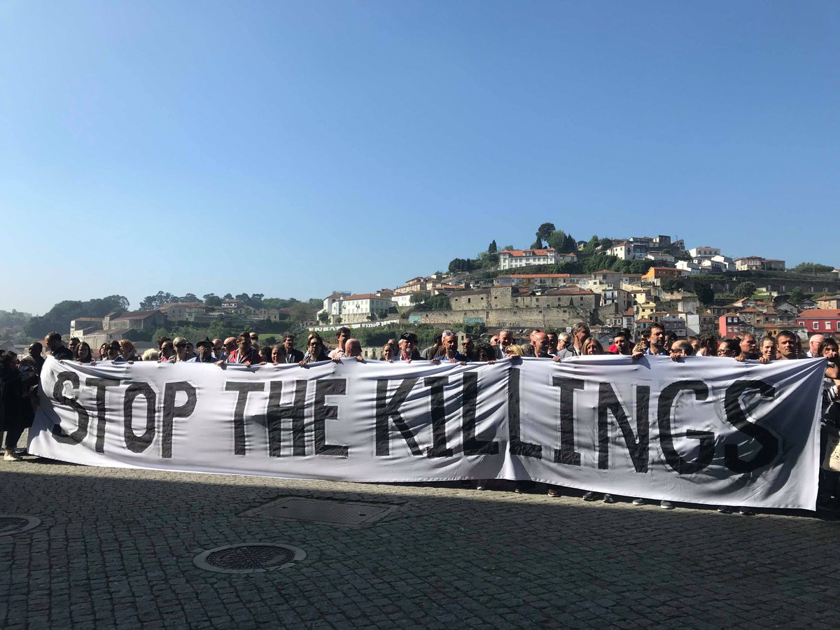 EHRA2017's tweet image. "We have a common enemy — #repressive #drug policies. We need to join our forces and create an intersectional #drugpolicy movement." - a new blog by Maria Plotko, Program Officer, EHRA  bit.ly/2GAKBT9 "The future is intersectional".