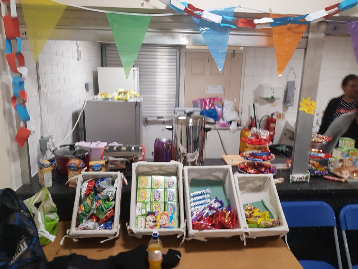 anwenmuston1's tweet photo. The new East Park cafe is open from 9am to 8pm daily, please support this new facility in East Park, why not take your friends and family for a cuppa , please share as far and wide as possible https://t.co/xBVWIcYtpE