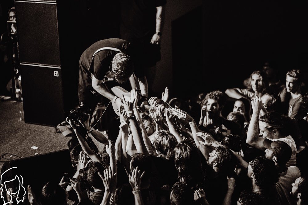 we play ⁦Carrboro NC **tonight** at Cats Cradle with ⁦<a href="/rtrmntprty/">Retirement Party</a>⁩ , ⁦<a href="/The_Obsessives/">New Single</a>⁩ , and @divasweetly !!!! TICKETS STILL AVAILABLE AT THE DOOR!!! come through!!! lets be friends!! 

📸<a href="/aneasybakeoven/">carolyn chaos</a>⁩