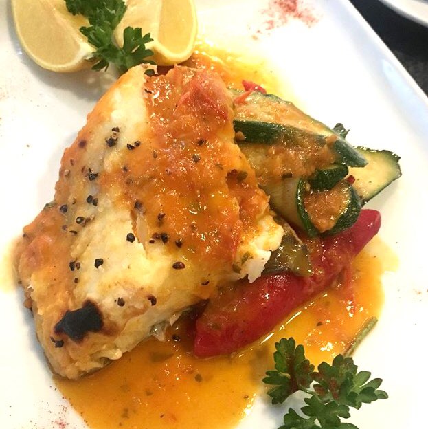 HudsonsSW15's tweet photo. A beautiful evening to join us for the start of the week how about #roastcod  @benrainbow @theindiehubBiz @WhatsonSW @BlogofWallace @GBEnglandGB @AndyPennefather @SW14_SW13 @thehivesw6 @LPropertySouth @LondonLuxury_ @SWmagazine @pt_putney @ladywimbledon @JeffersonsBeers https://t.co/dyafxs8IEu