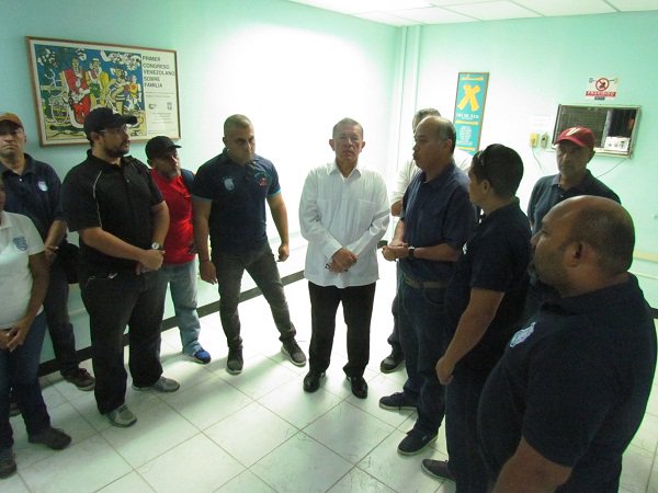 Continuamos con el acondicionamiento de espacios  para el traslado del personal #RRHH desde #DITICLUZ hasta la #FacultadDeMedicina 

#FmedLUZ #SomosLUZ #AcondicionamientoDeEspacios