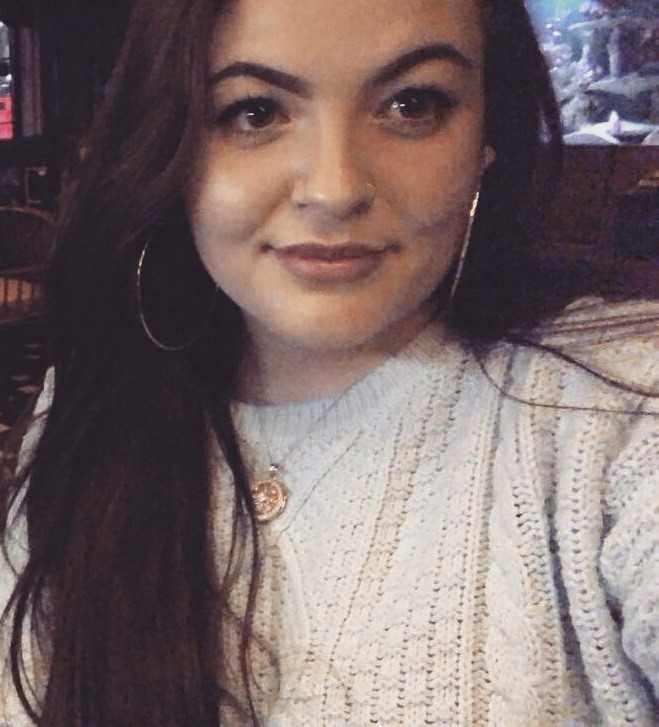 exfishanddread's tweet photo. Ready to meet another of our creative team? Introducing our amazing producer Steph Hartland! πΊ #meetthecrew #fringetheatre #theatreproducer #londonpubtheatre #londonfringe #exfish https://t.co/CVeFDdSVmU