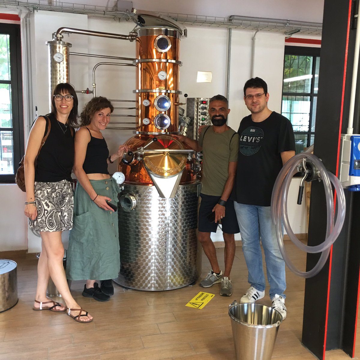 CarteVive's tweet photo. Gita turistica alla Distilleria Eugin di Meda https://t.co/FaGePrAuHq