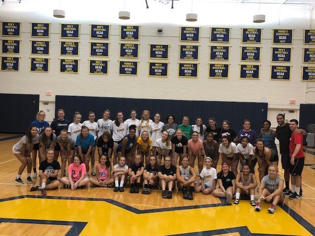 UR_Volleyball's tweet photo. URVB Prospect and Development Camp 2019 was great fun(Despite all the heat!) Thank you to our campers and coaches! #meliora #URVB #growthegame https://t.co/knyeZG0R89