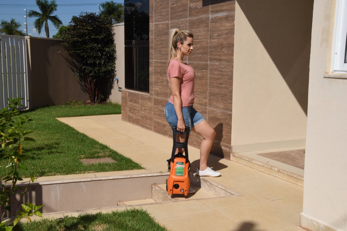 ViaPublicaCom's tweet photo. #JactoClean destaca lançamentos em eventos do #agronegócio

Empresa do @grupojacto apresenta soluções que favorecem a manutenção da limpeza nas propriedades rurais. https://t.co/XAEYSgLkdf https://t.co/GFFPC1P7et