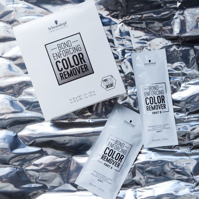 glamotcom's tweet image. We've all got those clients with a long and messy colour history... Get back to basics with our first #ColorRemover with #BondEnforcing Technology ►►ow.ly/z0Oy50uZ8lh 💪

#glamotcom #professionalhaircare #haircolor #strongbonds #hairdressers #haircoloring #dyeing
