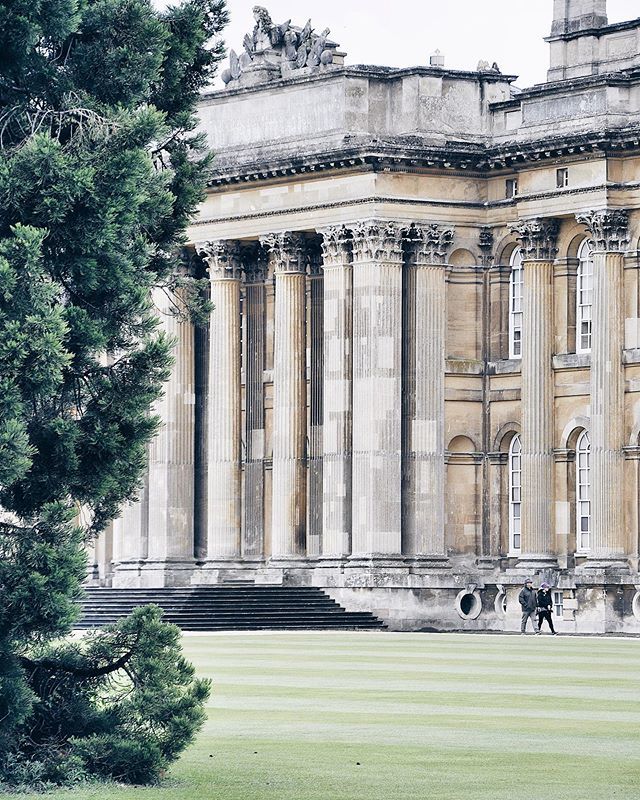 Blenheim palace is one of the major palaces in UK known as a birthplace of Winston Churchill and one of #UNESCO #WorldHeritage sites in #UK ift.tt/2Lzp94T