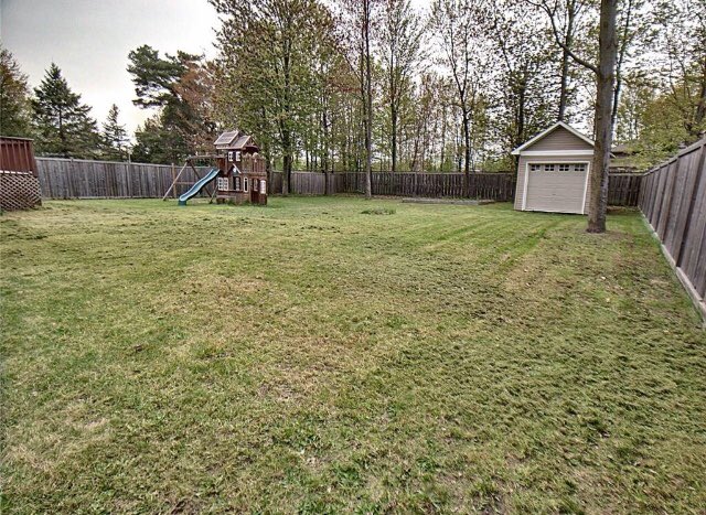 AtlanticCory's tweet photo. 📢 Please RT 📢

Beautiful 5 bedroom, 4 bath family home in Limoges, ON (30 mins to downtown Ottawa)

$469,900

OPEN HOUSE July 28, 2-4pm

** Agents welcome at 3% 

** $2,500 decorating bonus to be paid to buyer on closing!

https://t.co/6rEQY3LJqx https://t.co/OUEMUdhLev