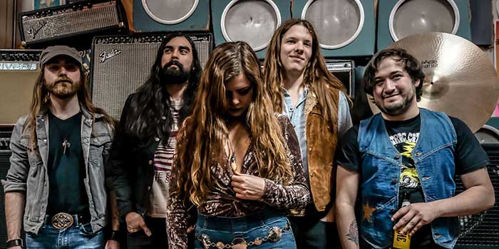 ClassicRockMag's tweet image. Vote for Dead Feathers' woozy Horse And Sands as your Track Of The Week: loudersound.com/features/track…