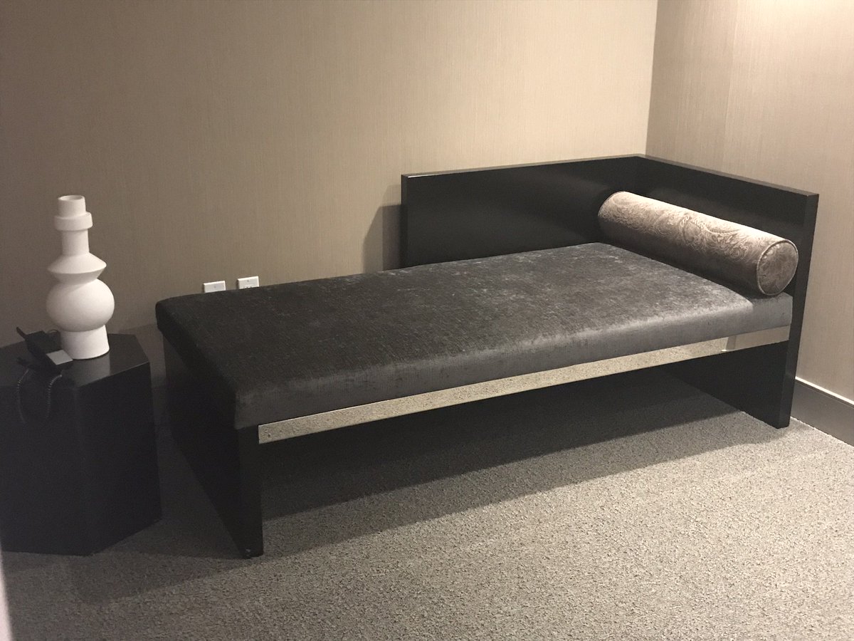 Comfort in every corner.

#ACBellevue #ACUnpacked #ACHotels #ACHotelBellevue