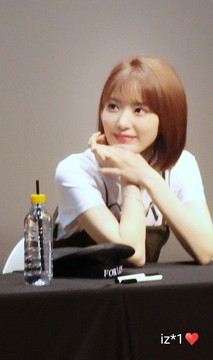 IZ167457341's tweet photo. 2018.11.09
사쿠라

#아이즈원 #IZONE #アイズワン 
#미야와키사쿠라 #사쿠라
#miyawakisakura #宮脇咲良 https://t.co/Q3bMDi1Sh3
