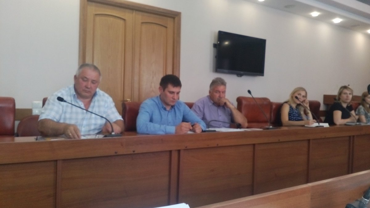 Выполнение Соглашения между фракцией партией ЕР УГД и городом под угрозой срыва. 22 июля выясняется, что денег на исполнение не заложили в нужном объеме. Бюджетное планирование - ужас. На предстоящем заседании думы поставлю вопрос о соответствии ряда лиц занимаемым ими должностям