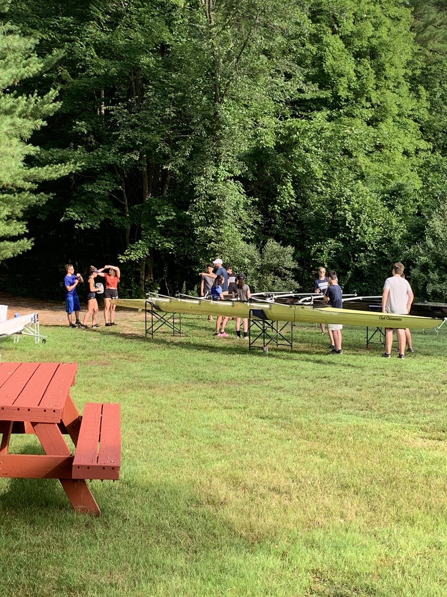 HBCavsCrew's tweet photo. Week 2 of Summer Rowing camp is underway. Beautiful morning on the Nashua River. https://t.co/uDUg6mPxOh