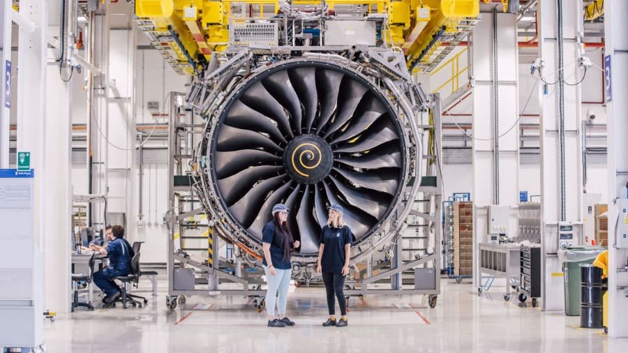 How an #airplane engine gets made?

cnn.it/2M1jVyl