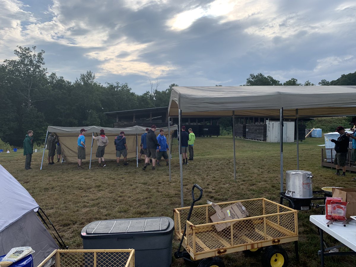 WorkingMyTicket's tweet photo. #USA302 helping other sites by getting dining flys setup... just in case it’s raining when those troops arrive. #Courteous #AScoutIs #ScoutForLife #BePrepared #ScoutingIsAGame @2019_wsj @BechtelSummit https://t.co/nHhtWgVYHV