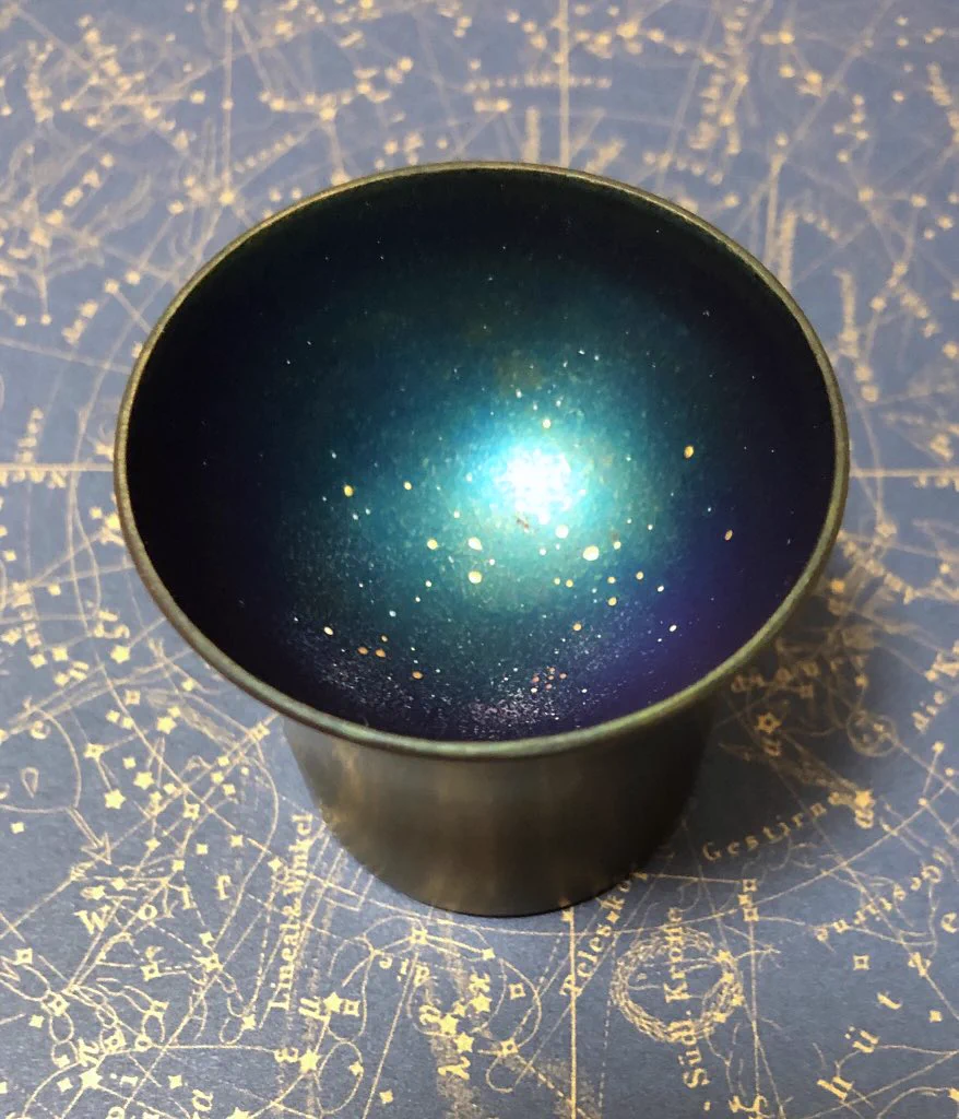 夏の夜にぴったりなおちょこ！！お酒を注ぐと星空が・・・