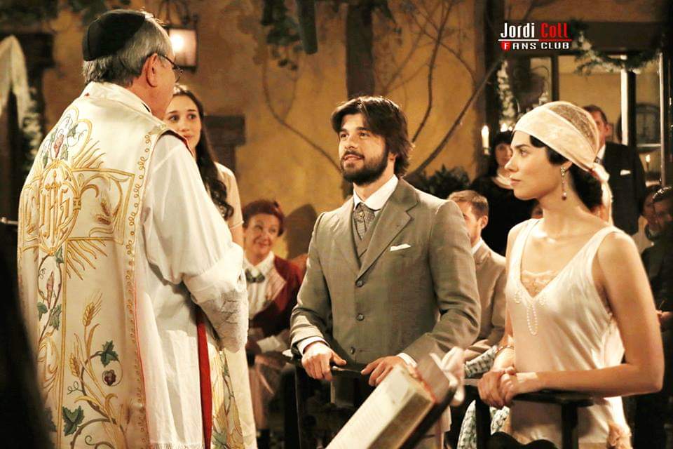 JordiCFansClub's tweet photo. #5ºAniversario de la boda más bonita vivida en Puente Viejo ¿Qué recuerdos tenéis de aquel 22 de Julio de 2014 cuando les veíamos darse el SI quiero? Contadnos !! #ElSecretoDePuenteViejo #ilSegreto #MartinCastro #MaríaCastañeda #MyMForever❤️ #JordiColl #LoretoMauleón https://t.co/xLsGvg6C34
