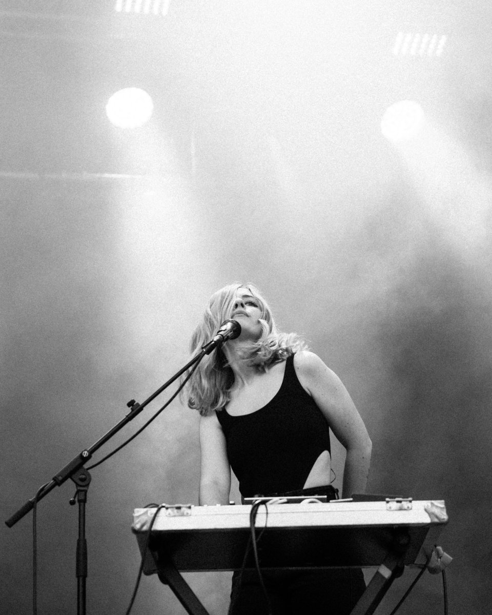 hartmannphoto's tweet photo. Sophie Lindinger (@LeyyaLeyya / My Ugly Clementine) über Initiative / persönliche Projekte / Musik: https://t.co/NvHuRzRi84 https://t.co/7Pe6NEfhae