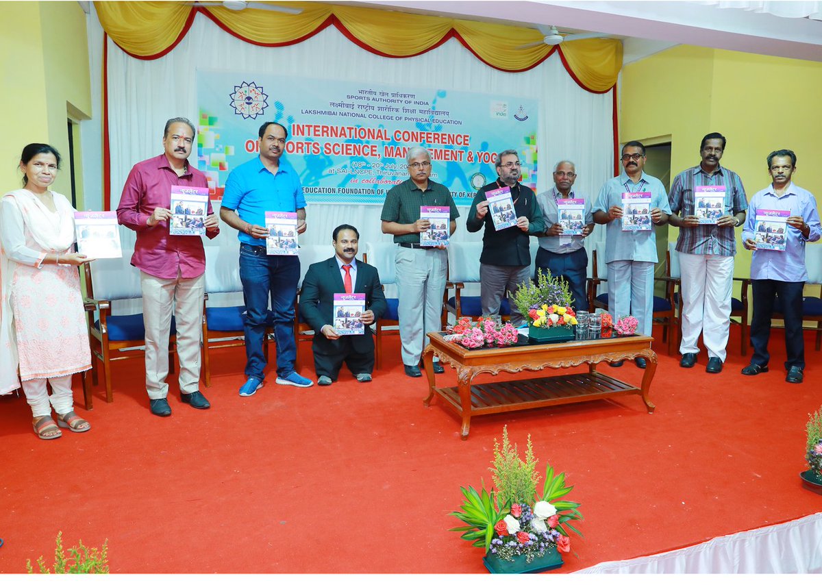 drgkishore2008's tweet photo. Sh.Teekaram Meena IAS, @Ceokerala released the new #SAILNCPE Newsletter @ #ICSSMY function
@KirenRijiju @IndiaSports @YASMinistry @NeelamKapur @Media_SAI @pefindia https://t.co/i0UUxawvg1