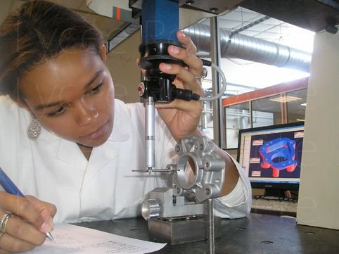 DutreixSeverine's tweet photo. 15 entreprises Industrielles recherchent des apprentis et apprenties en BTS Elec, MS, CPI, CPRP, SIO.
Pour plus d'informations, contactez le Pôle Formation  58/89 au 03 86 49 26 14

Avec ces formations, votre avenir est assuré ! https://t.co/G4sGmZJIpX