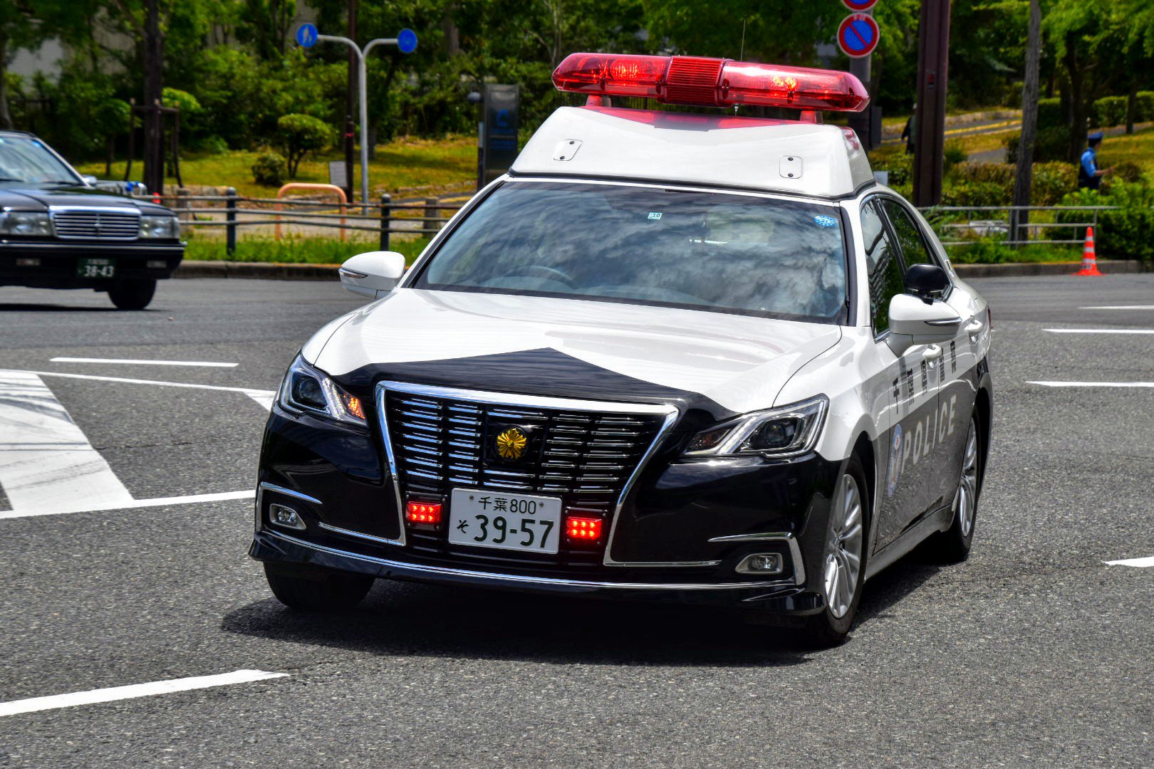 Mf10l33 No Twitter 千葉県警本部 自動車警ら隊 210クラウン警ら車 千葉7 G大阪でインテックス大阪周辺を警らしていました 千葉は交パや警護車等も持ち込んでいましたが この車両は基本単独で警らしていました 鷲 のマークの自ら隊