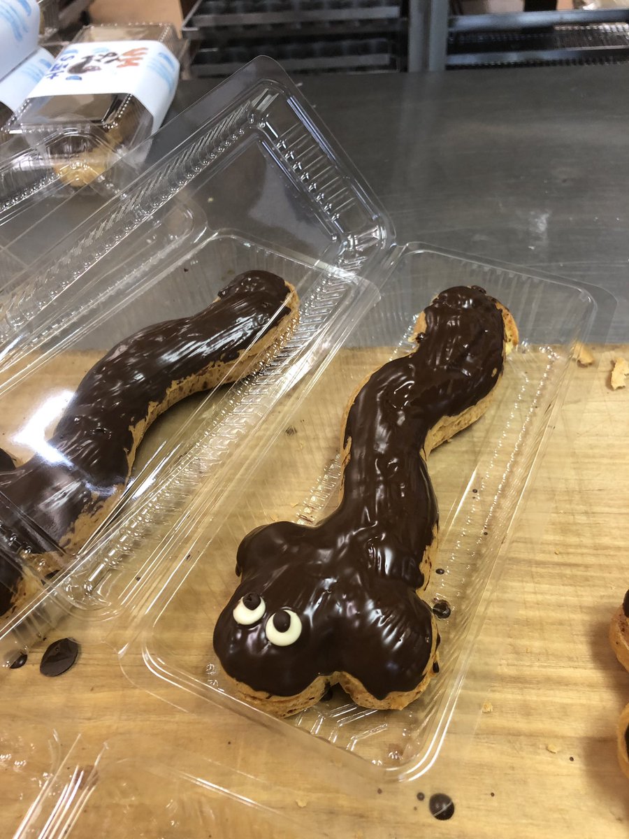 romarin1961's tweet image. うなぎの保護のためにエクレア作りましたよ！
土用のうなエクです。