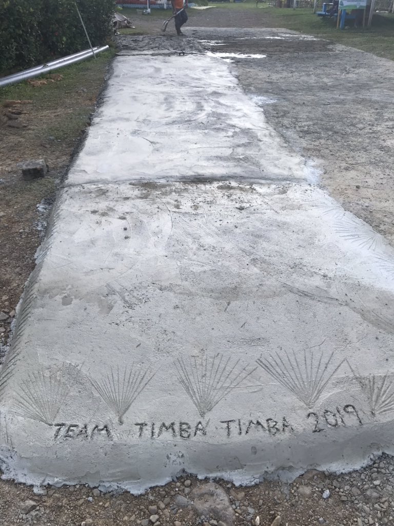 QSeniorTrips's tweet photo. We ❤️ cementing! 😉 Great work at Bongkud school #TeamTimbaTimba  @TheQueensSchool @CampBorneo https://t.co/cbIsvPS2bz