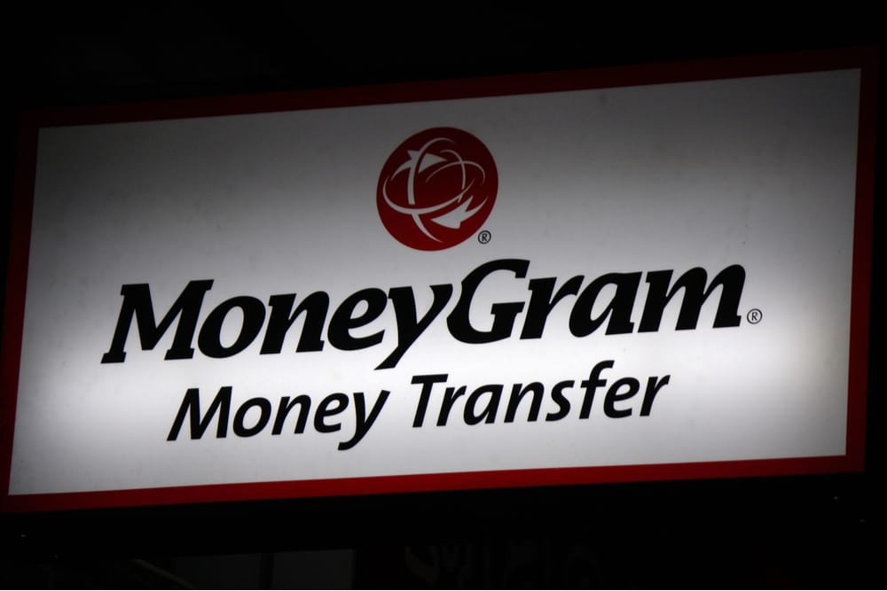pymnts's tweet photo. #MoneyGram teams with #Sentbe on cross-border #payments: https://t.co/GRGFw3Rnhs #Ripple https://t.co/zjuY3Gpjis