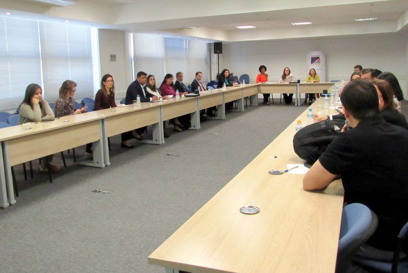 AmChamRio's tweet photo. A #AmchaRio reuniu os comitês da Marketing, Propriedade Intelectual, Turismo, Tecnologia e Inovação, RH, Saúde e Jurídico para debater questões sobre a #LGPD. Acesse e saiba como adequar a sua empresa à nova lei. https://t.co/1Bq3m9hfv8 https://t.co/9RkOhlJb7V