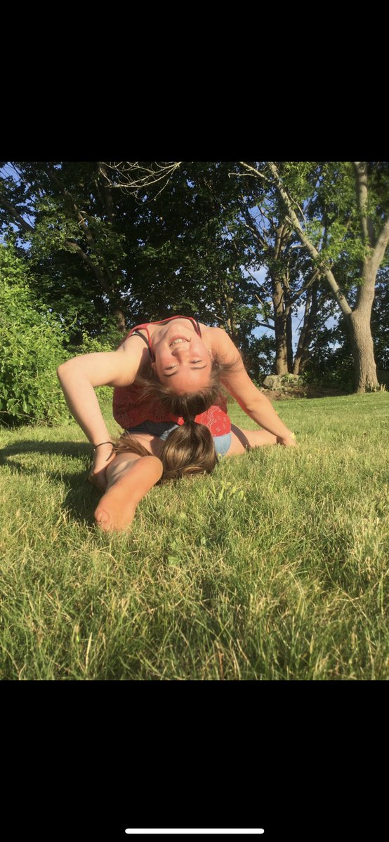 GilroyonHoops's tweet image. Good luck to my beautiful tween daughter who begins a weeks worth of baton championships today @NotreDame she’s been at this for 1/2 of her life &amp;amp; to say I’m proud wouldn’t do her justice.  Love ya C! #ayop #baton #twirler #bendy