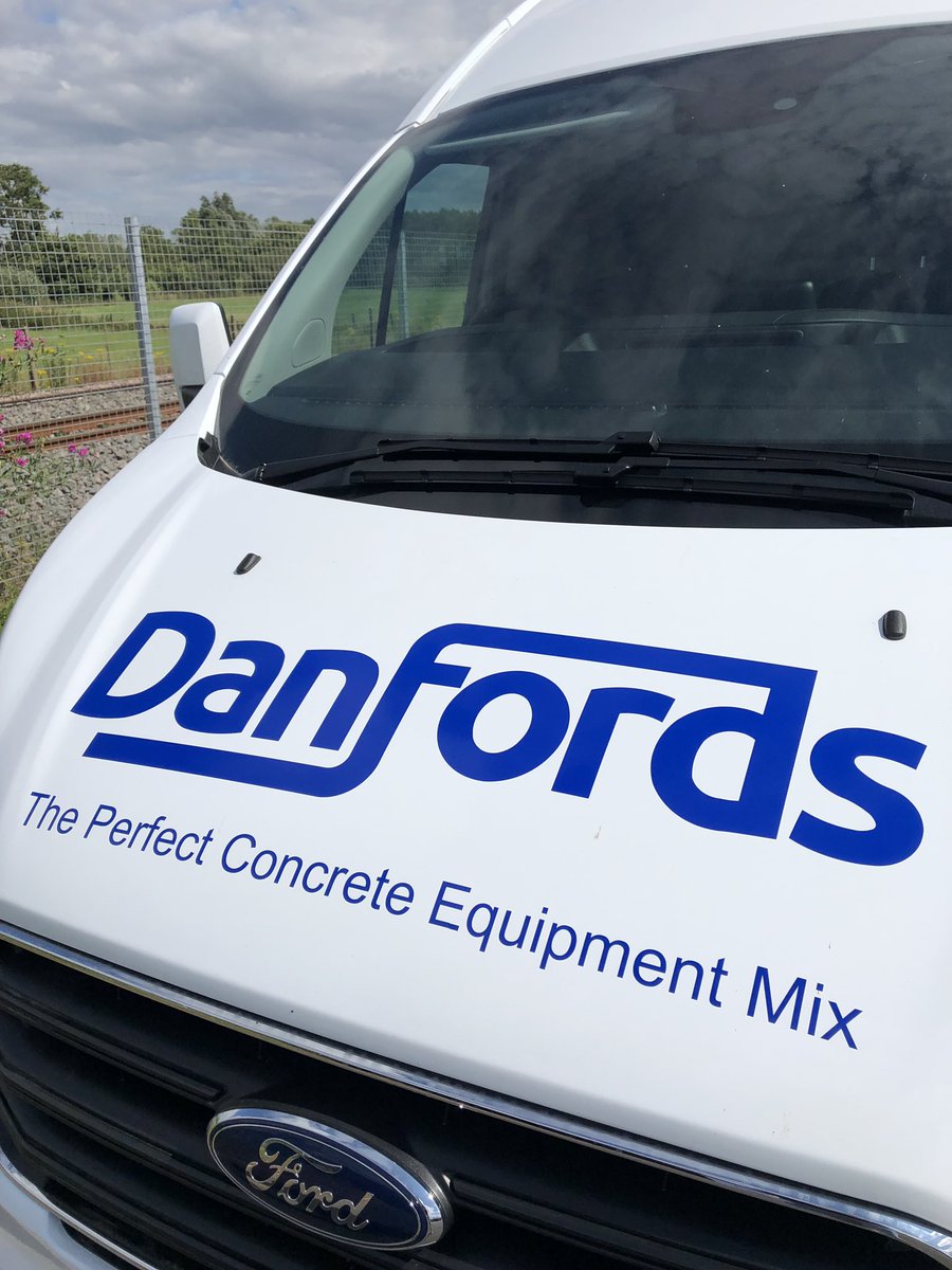 signature_hfd's tweet photo. Good afternoon #herefordhour hope everyone’s having a good Monday!

Another livery job the #signrite team have completed for @DanfordsE 

Be sure to check them out for the latest concrete equipment at competitive prices >>> https://t.co/prWiQqVp42

#abcsignrite #danfords #livery https://t.co/UyLIGXwGoM