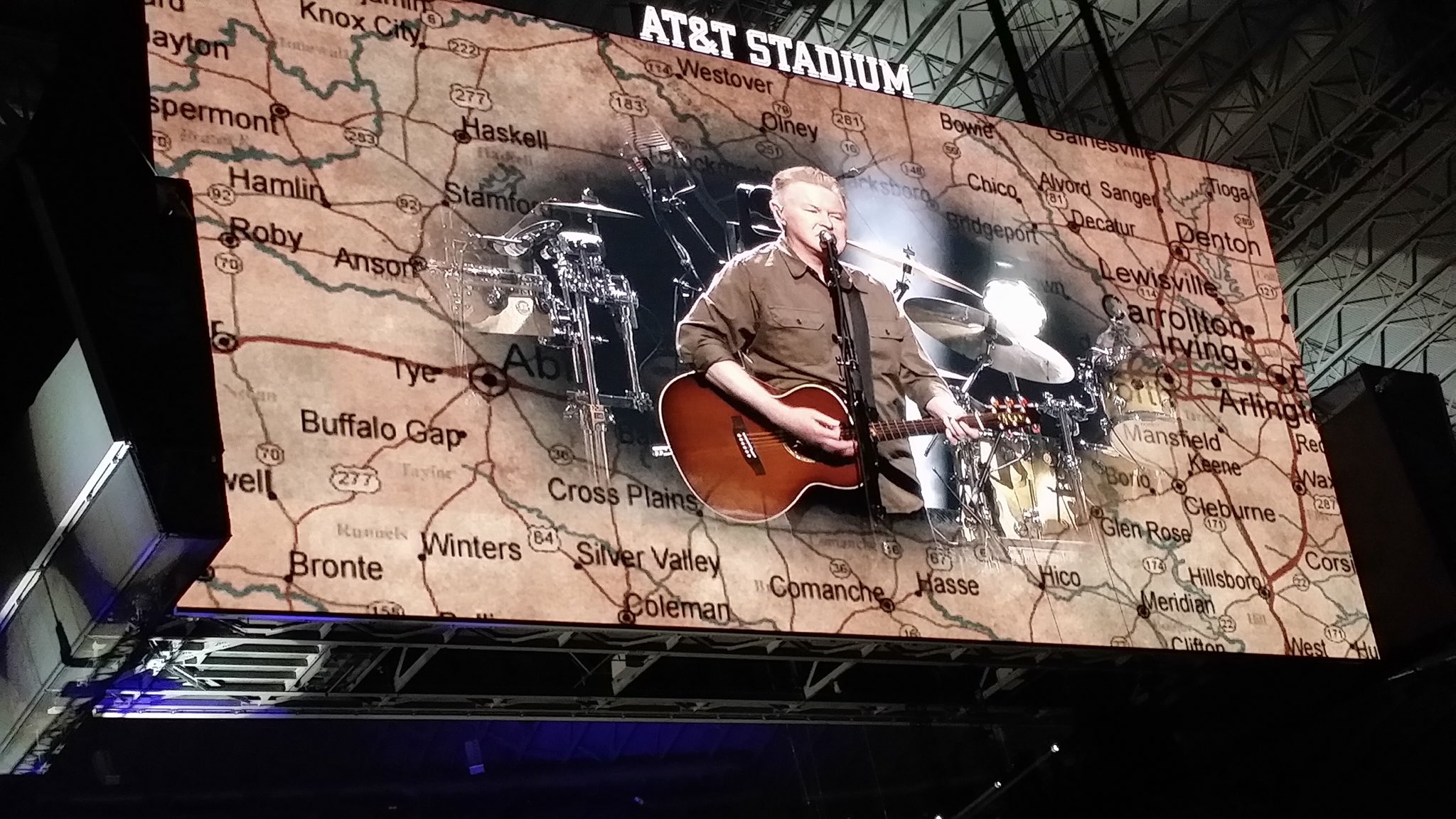 Happy 72nd birthday to Don Henley. Thank you for the songs and so many moving lyrics! 